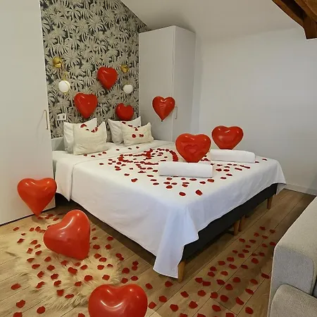 Petite Merveille Sous Les Toits Apartamento *