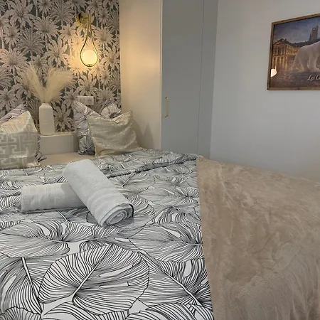 Petite Merveille Sous Les Toits - Centre De Apartamento *